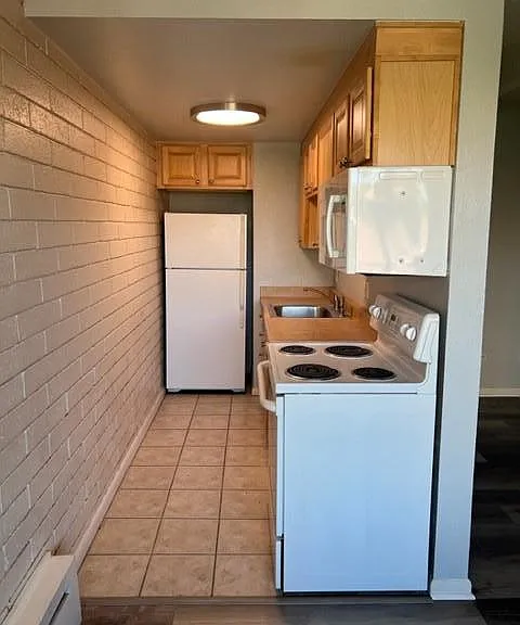 250 N Pearl St #308 — Photo 15