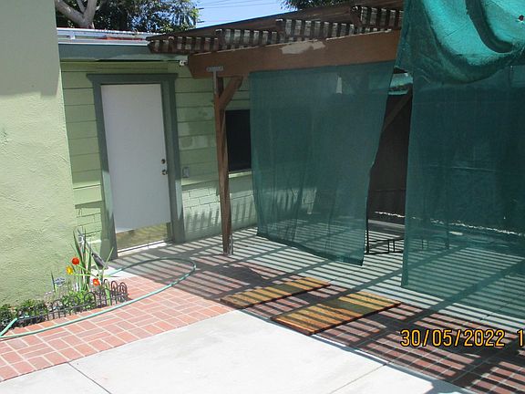 4th image of 3212 Laurel Ave