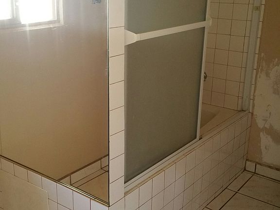2nd image of 3407 W 83rd St APT 2
