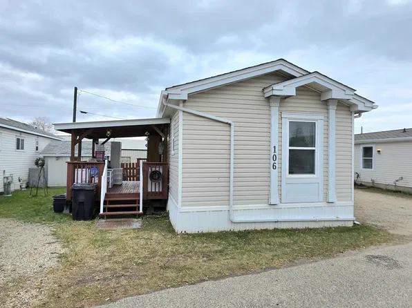 5309 52nd St #106, Drayton Valley, AB T7A 1L5