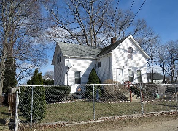 2nd image of 48 George St