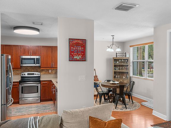 5th image of 1317 SW 4th Street