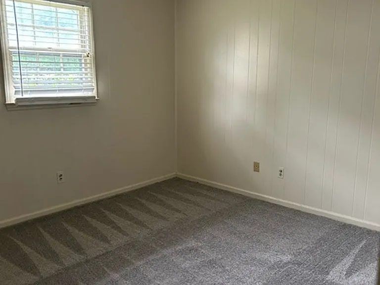 1128 Jamerson Rd — Photo 10