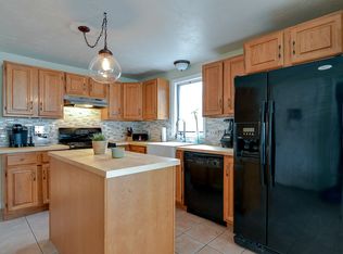 6 Mendon St, Upton, MA 01568