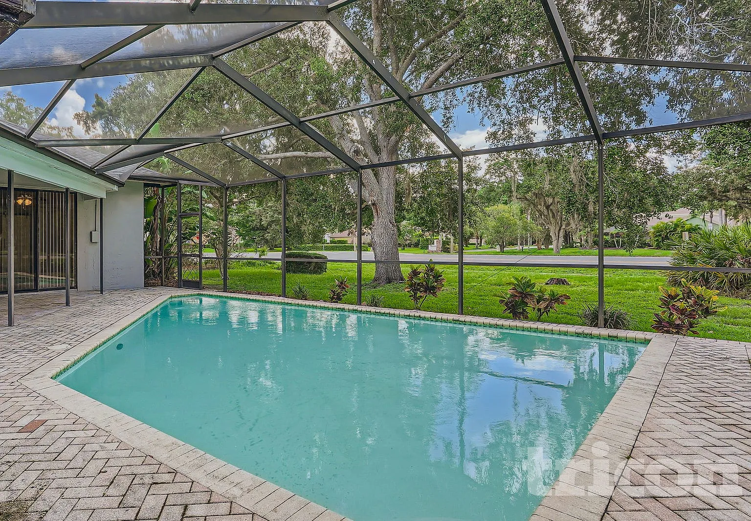 598 Waterford Cir W Tarpon Springs FL — Photo 4