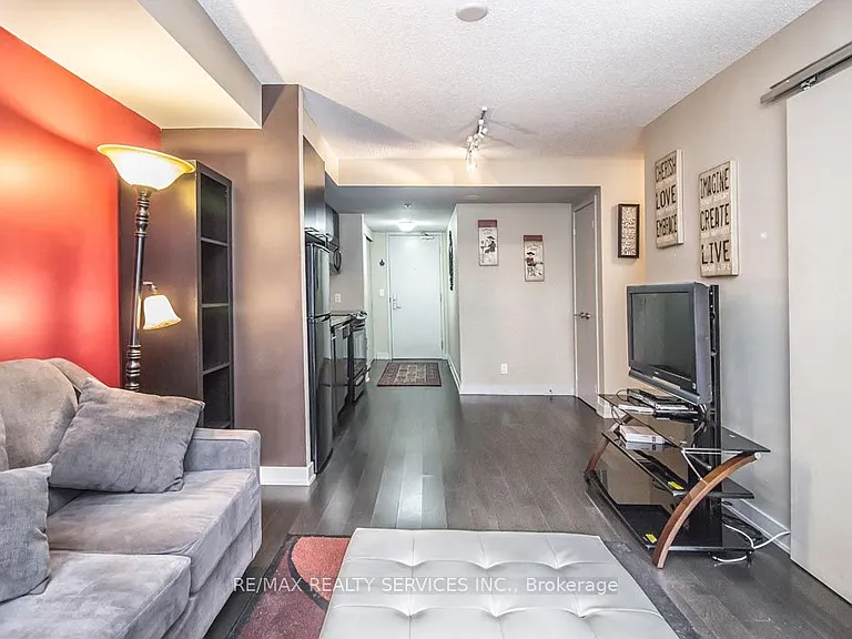 21 Nelson St #226 — Photo 16