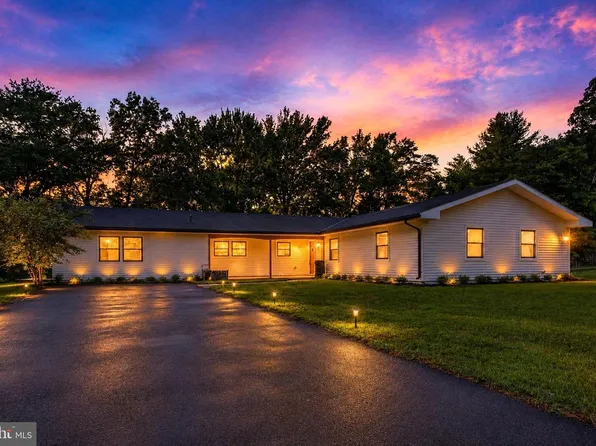9200 Pleasant Ct, Laurel, MD 20708