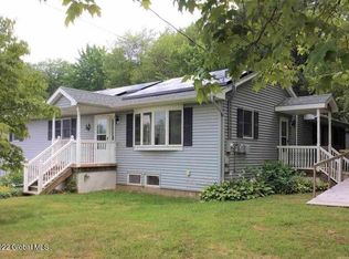 42 Gilligan Rd, East greenbush, NY 12061