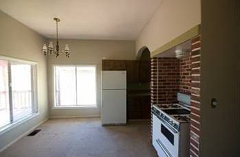 2nd image of 2089 Gold St