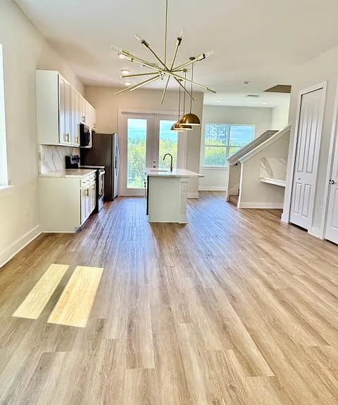 1612 Birchfield Cv — Photo 2