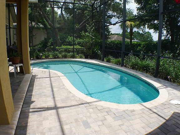 4th image of 458 Flora Creek Ct