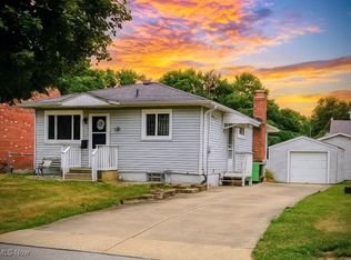 649 E Hopocan Ave, Barberton, OH
