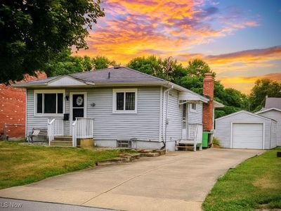 649 E Hopocan Ave, Barberton, OH, 44203