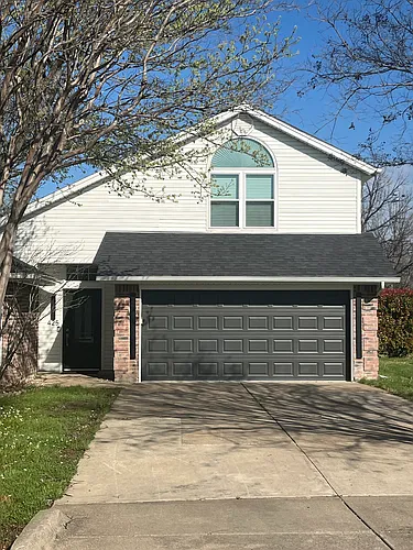 425 Ashley Ln Photo 1