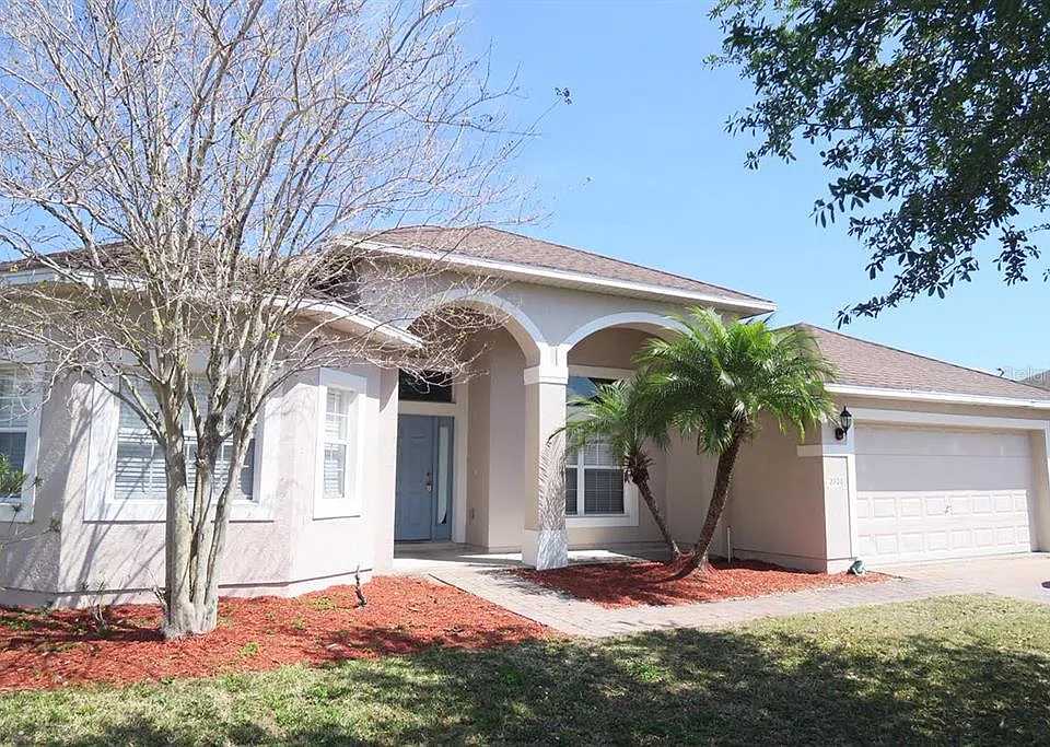 2906 Sweetspire Cir