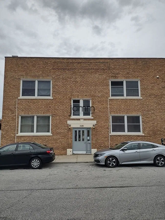 3-Bedroom Apartment unit in Lakewood!! — Photo 1