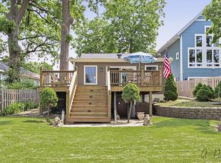 186 Riverside Island Dr, Fox Lake, IL 60020