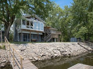 3050 River Front Est NE, Iowa City, IA 52240