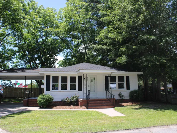 301 W Grady St, Kenly, NC 27542