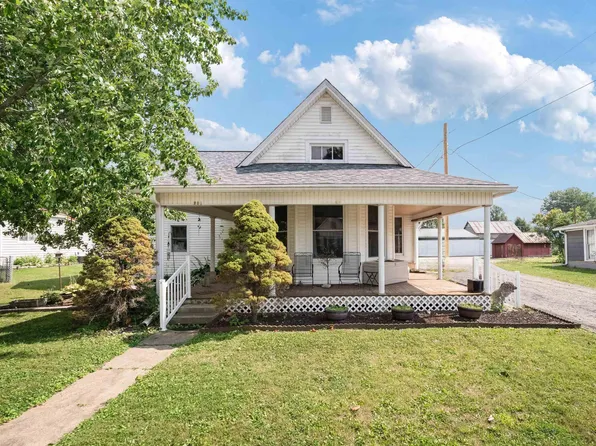 221 E Washington St, Galveston, IN 46932