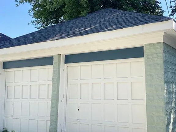 4th image of 2973 S Kinnickinnic Ave #1