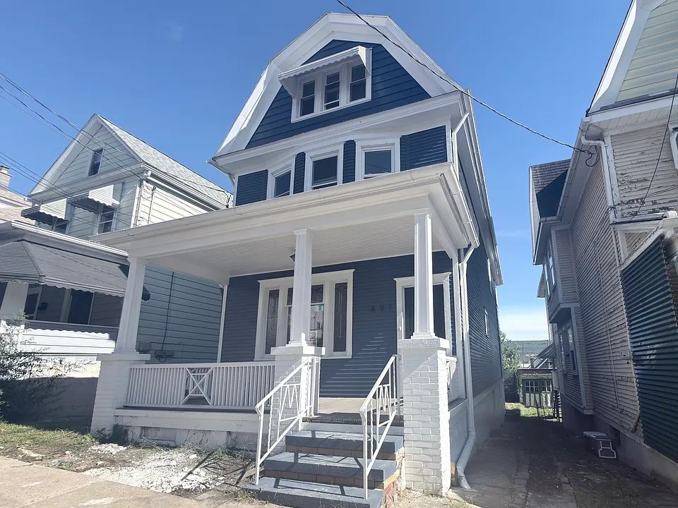491 Madison St