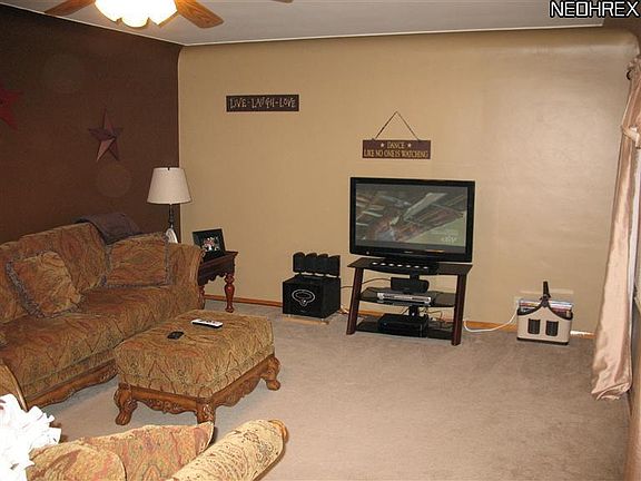 3rd image of 2610 Christine Ln