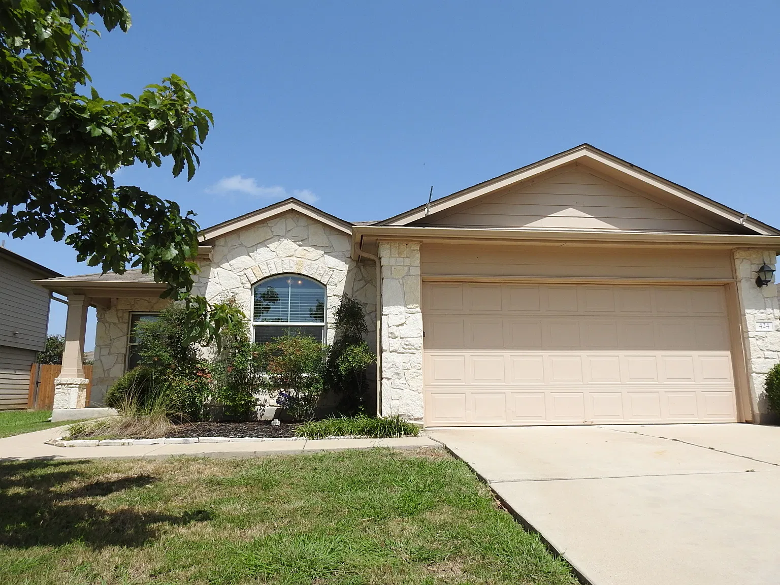 4 bed, 1766 sqft, $1,875 — Photo 1