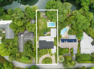 6636 SW 64th Pl, South Miami, FL 33143