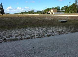 3030 NW Douglas Cir, Cape Coral, FL 33993