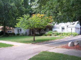 2720 Veronica Dr, Saint Joseph, MI 49085