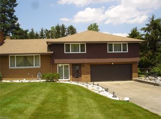 16866 Northview Dr, Strongsville, OH