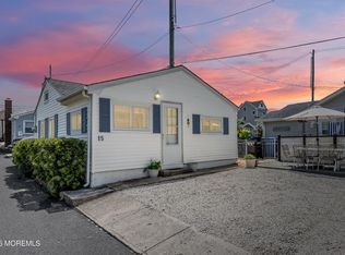 15 E Bayberry Way, Lavallette, NJ 08735
