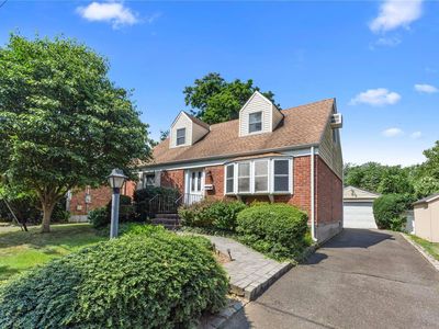 4 Grady Court, Great Neck, NY, 11023