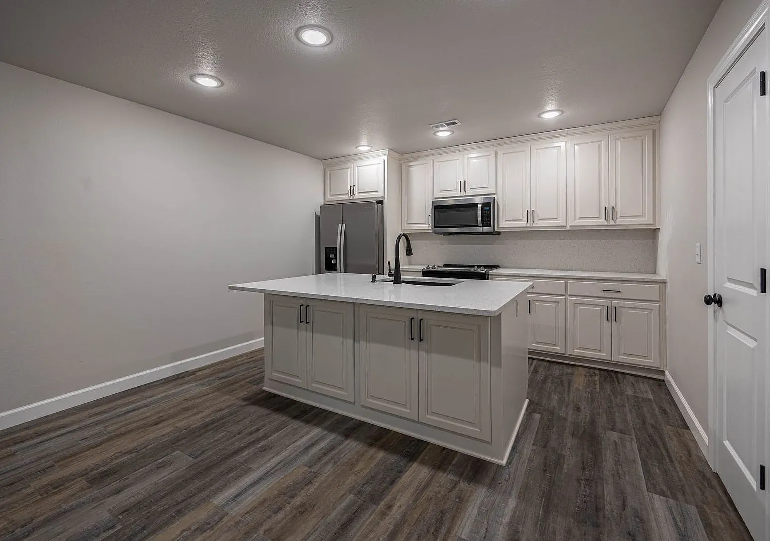 367 Se 95 Rd - Bryson Lake — Photo 3