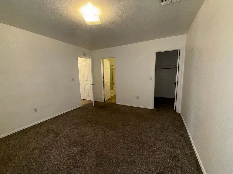 807 Gemstone Ave #4 — Photo 11