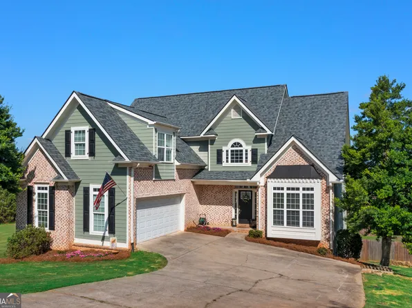 10 Prestwick Loop NW, Cartersville, GA 30120