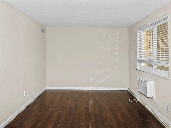 2nd image of 4051 W Pine Blvd #1