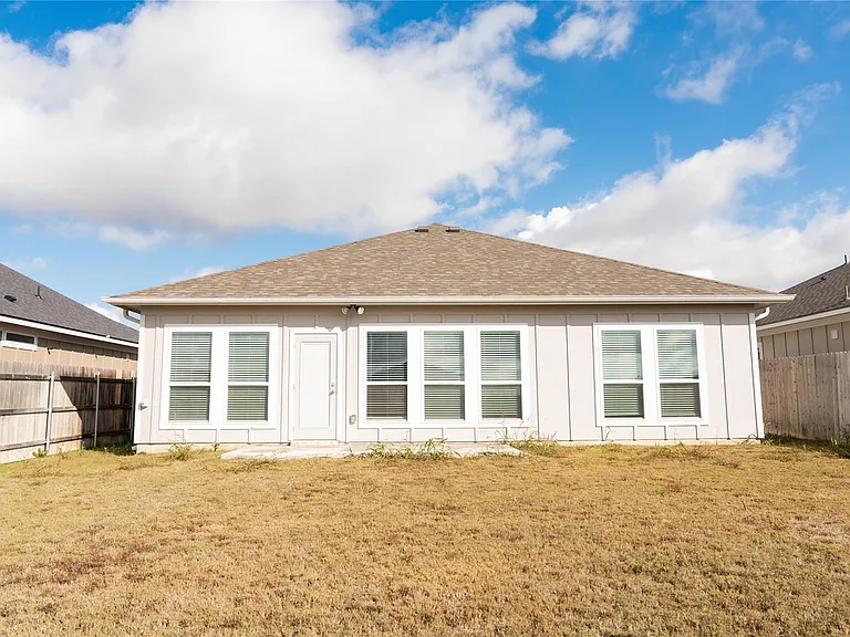 1419 Sideoats Ln — Photo 14