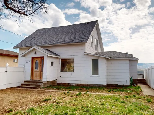 538 Dewberry Avenue E, Omak, WA 98841