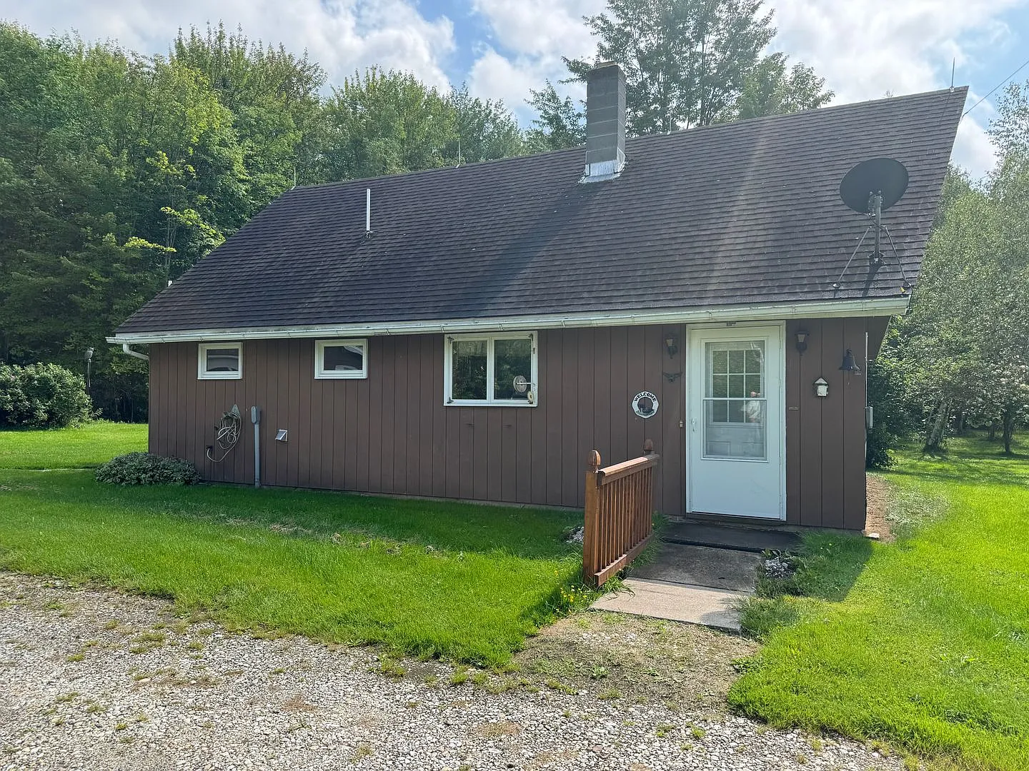 Two Bedroom, One bathroom single family home. — Photo 2