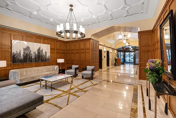 Sold by Compass | media 10