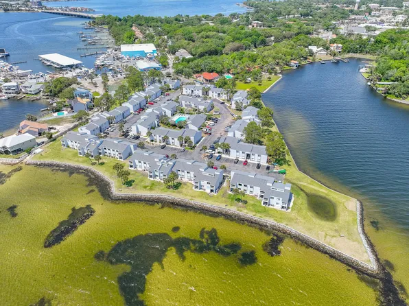 101 Old Ferry Rd Unit 29C, Shalimar, FL 32579