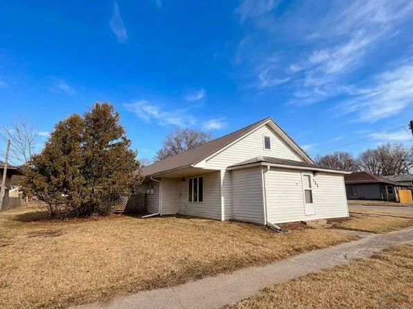 115 Cass St, Ponca, NE 68770