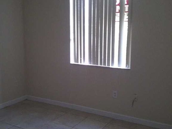 4th image of 17610 NW 73rd Ave #2075