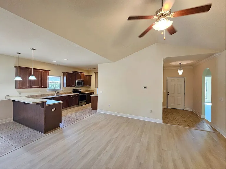 221 Cocobolo Dr — Photo 12