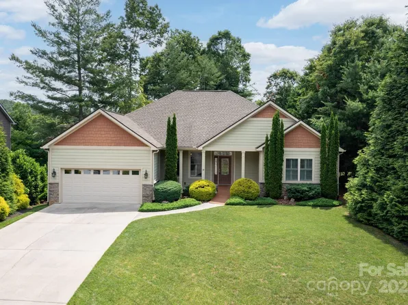 59 Ledgestone Dr, Fairview, NC 28730