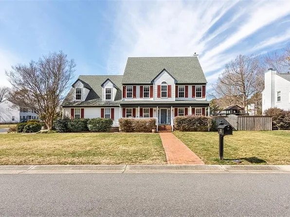 201 Sir John Way, Seaford, VA 23696