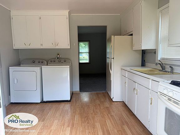 3rd image of 5611 Knox Ave N
