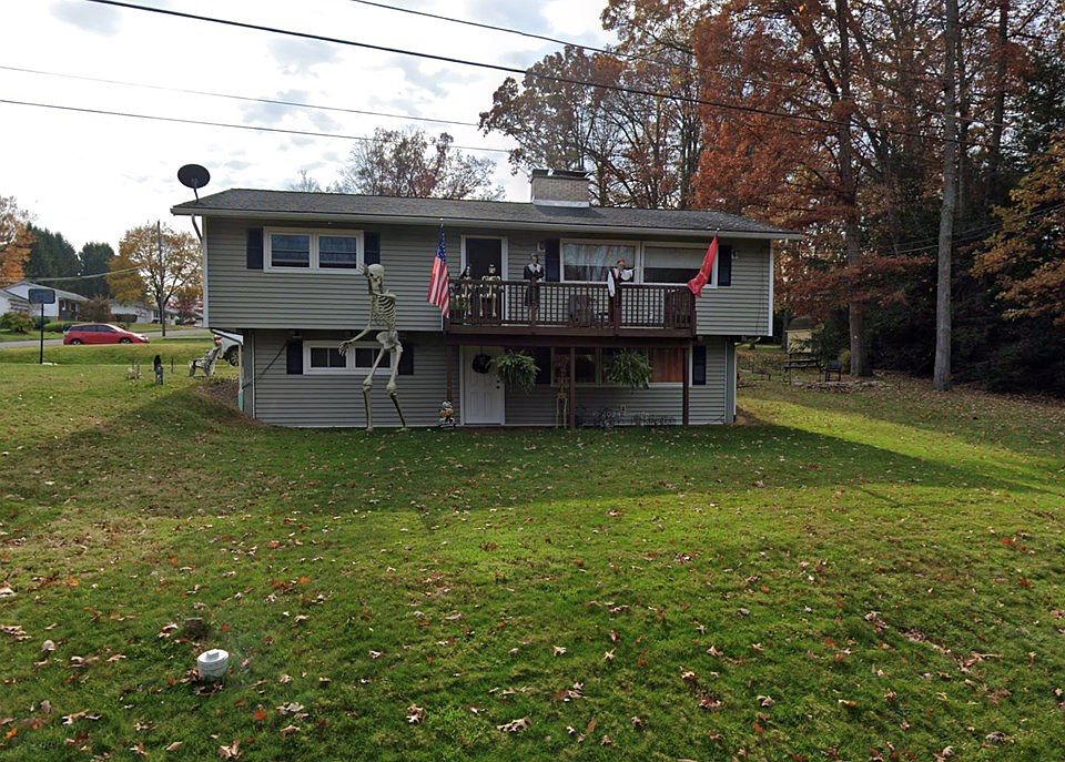 2nd image of 113 Dogwood Dr